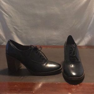 Ágata Heeled Oxford